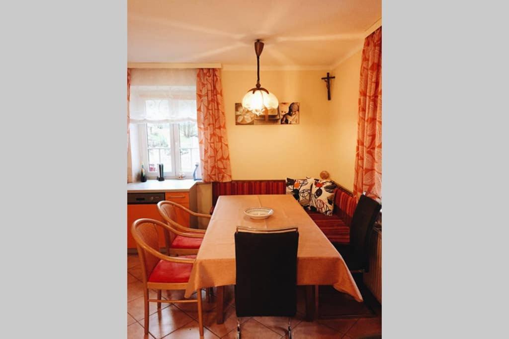 Gemütliches Ferienhaus am Waldrand Tröpolach Exterior foto